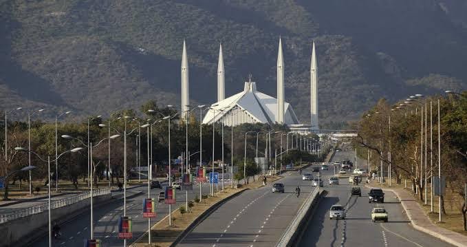 The University of Bolton Islamabad offers UK education in Pakistan with a HEC license.